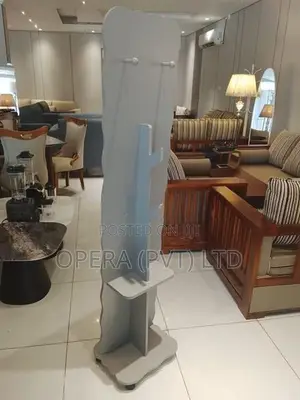 Decorative Standing Mirrors