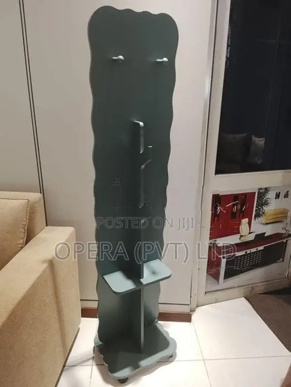 Decorative Standing Mirrors