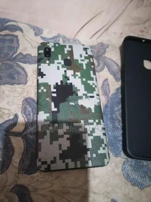 Samsung Galaxy A20 (Used)