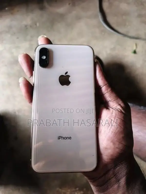 Apple iPhone XS (Used)