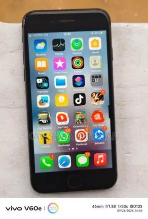 Apple iPhone 8 (Used)