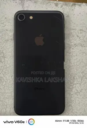Apple iPhone 8 (Used)