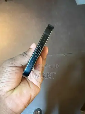 Apple iPhone 15 (Used)