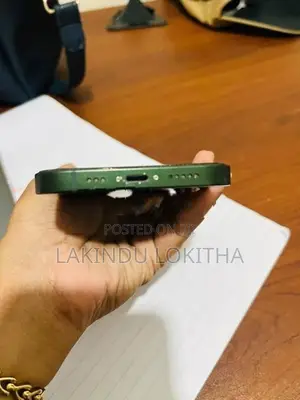 Apple iPhone 13 (Used)
