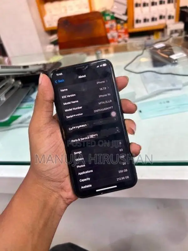 Apple iPhone XS (Used)