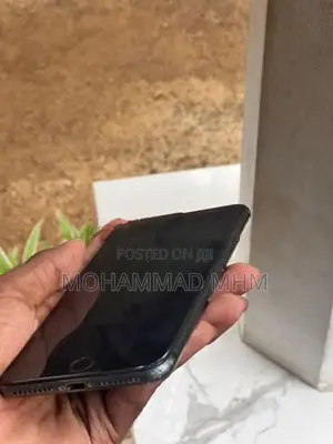 Apple iPhone 8 Plus (Used)