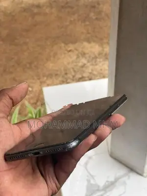 Apple iPhone 8 Plus (Used)