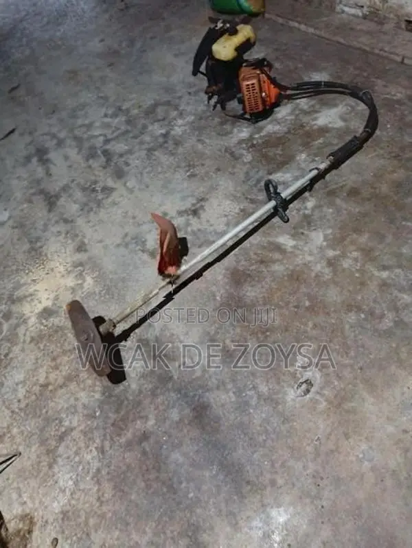 Grass Cutting Machine