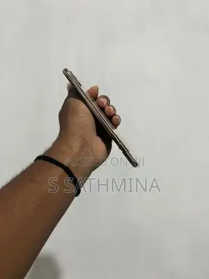 Apple iPhone XS Max (Used)