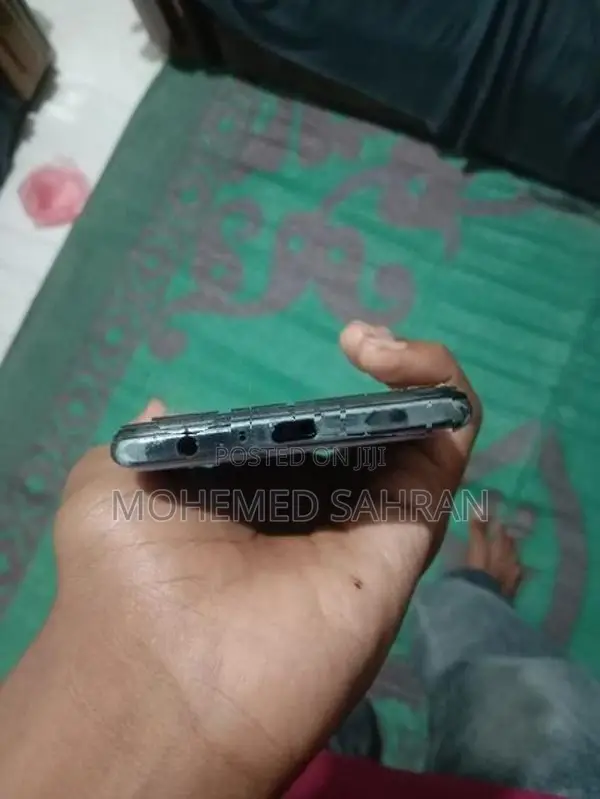 Oppo F15 (Used)