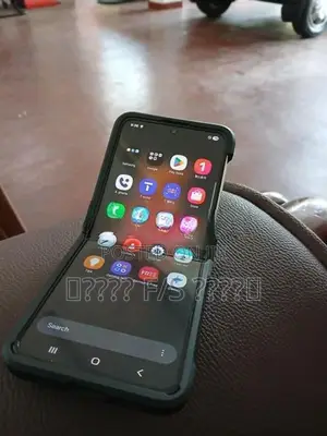 Samsung Galaxy Z Flip3 (Used)