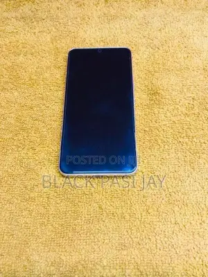 Samsung Galaxy S22 8GB 256GB (Used)