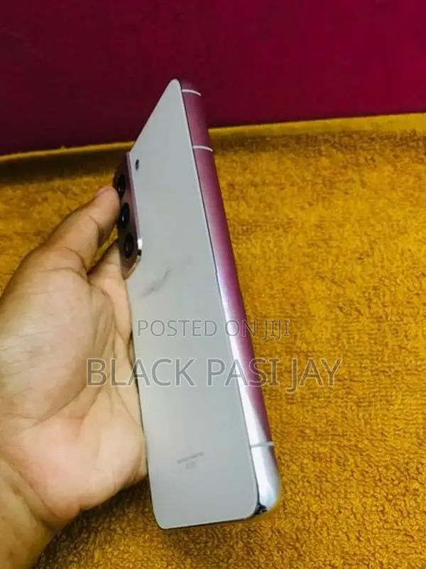 Samsung Galaxy S22 8GB 256GB (Used)