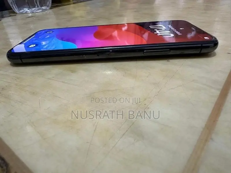 Apple iPhone XS (Used)