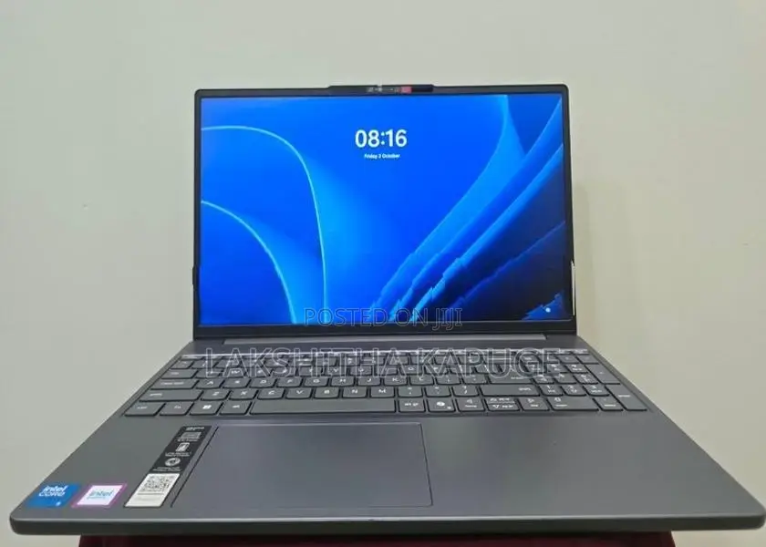 Lenovo IdeaPad Slim 3 15IRH10R