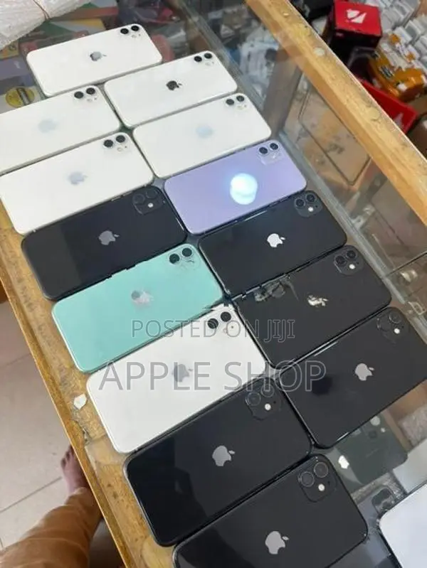 Apple iPhone 11 128GB (Used)
