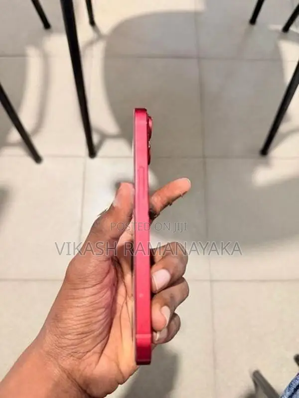 Apple iPhone 13 (Used)