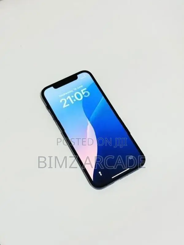 Apple iPhone 12 64GB (Used)