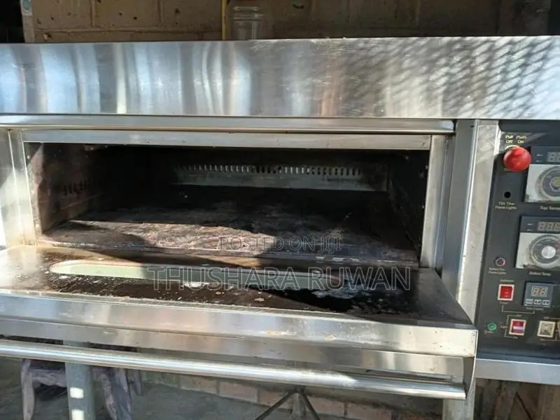 Commercial Single-Deck Oven