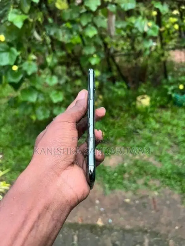 Apple iPhone 11 Pro (Used)
