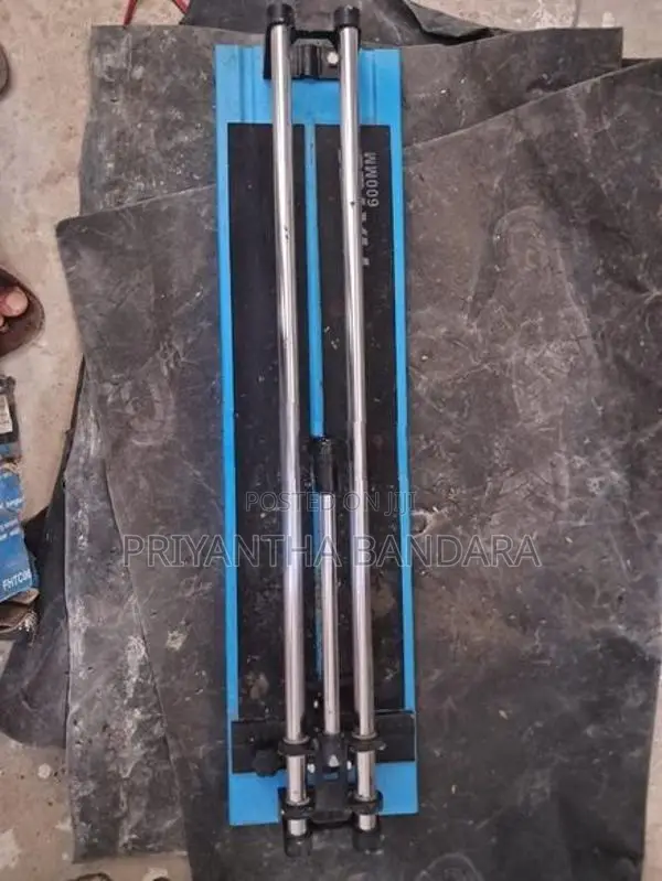 Tile Cutter - අඩි තුනේ ටයිල් කටර් එකක්