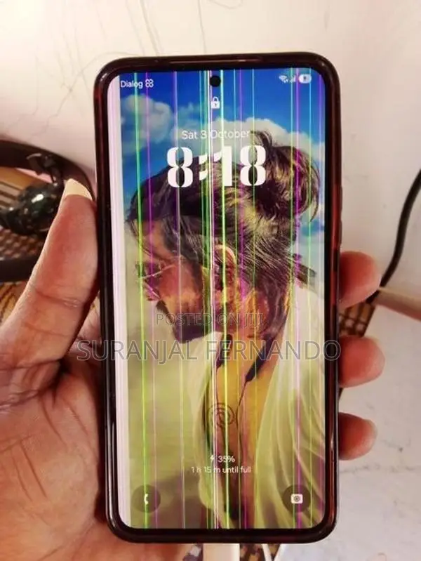 Samsung Galaxy S22 (Used)