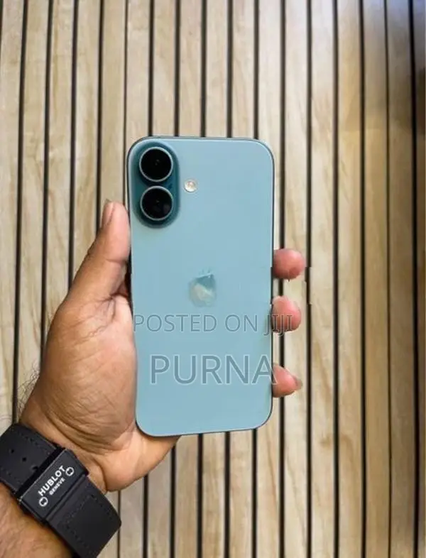 Apple iPhone 16 (Used)