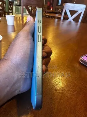 Apple iPhone 16 (Used)