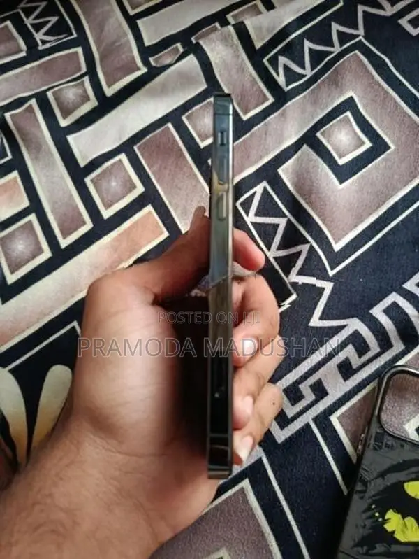 Apple iPhone 12 Pro (Used)