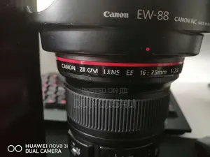Canon EF 16-35 Lens