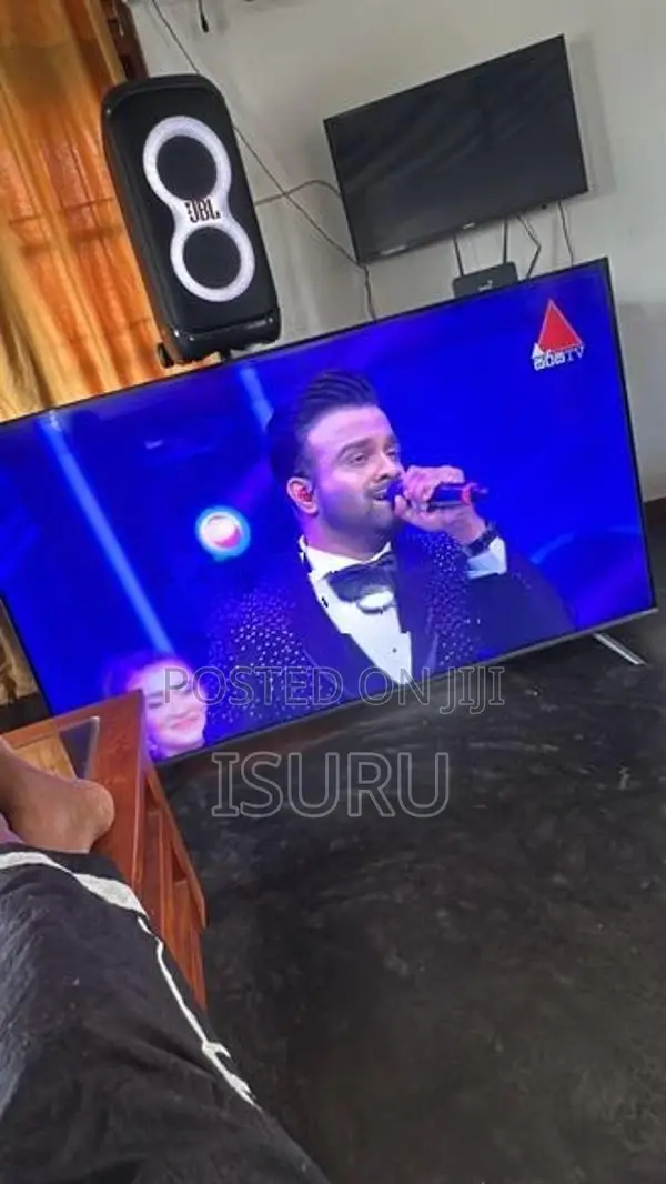 Hisense 4k UHD tv65”