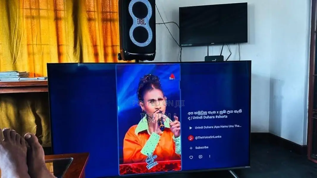 Hisense 4k UHD tv65”