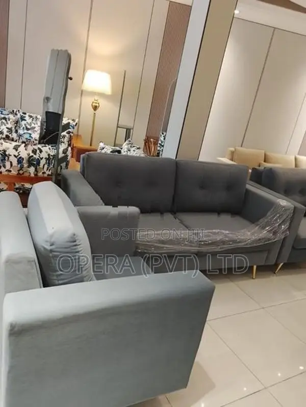 ලස්සන හා සුවපහසු Sofa Set