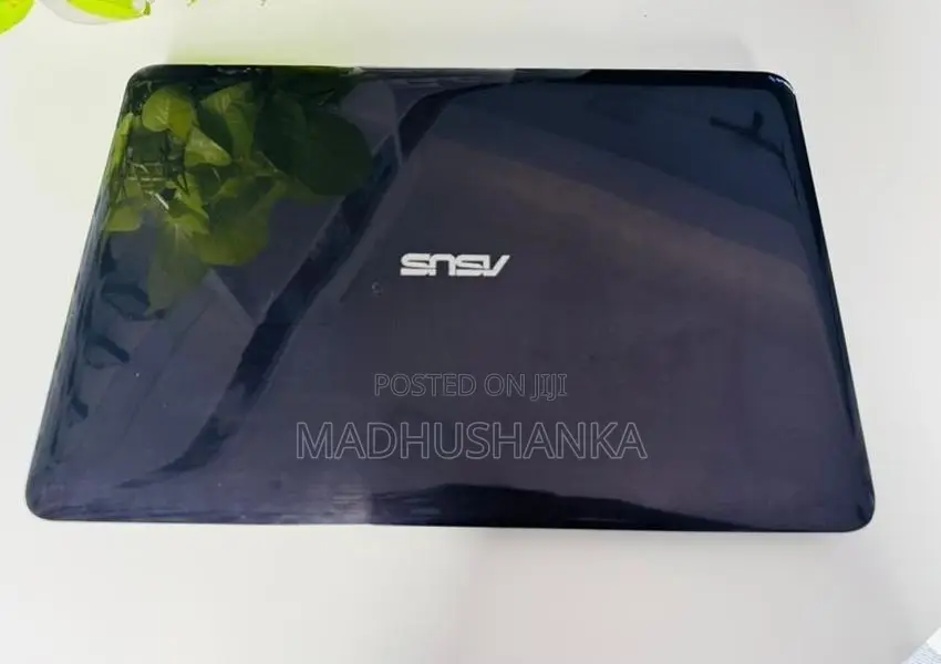 ASUS i7 7th Gen x556u