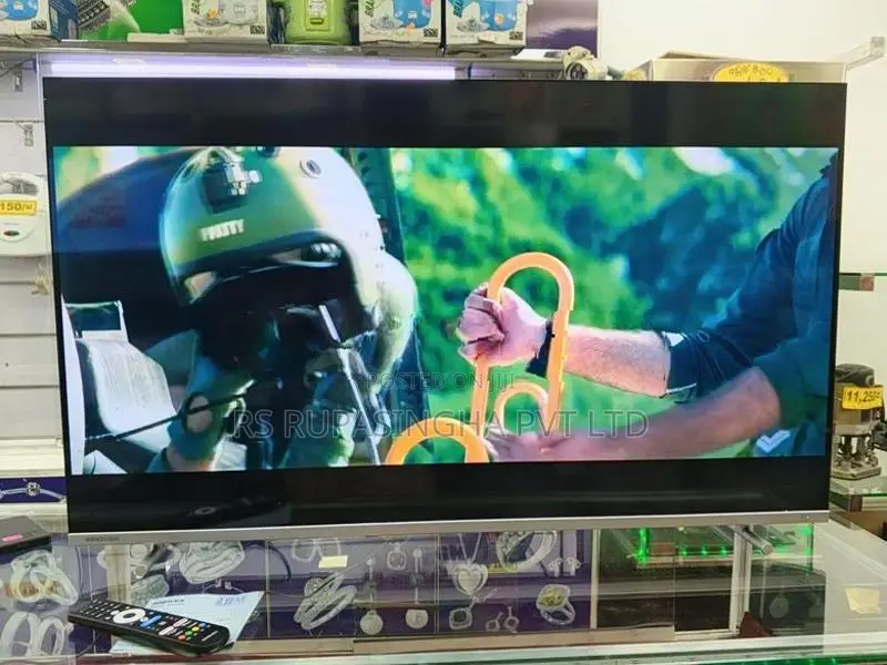 Innovex 43" Smart LED TV