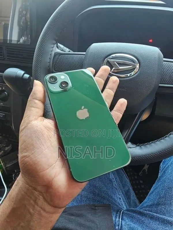 Apple iPhone 13 128GB (Used)