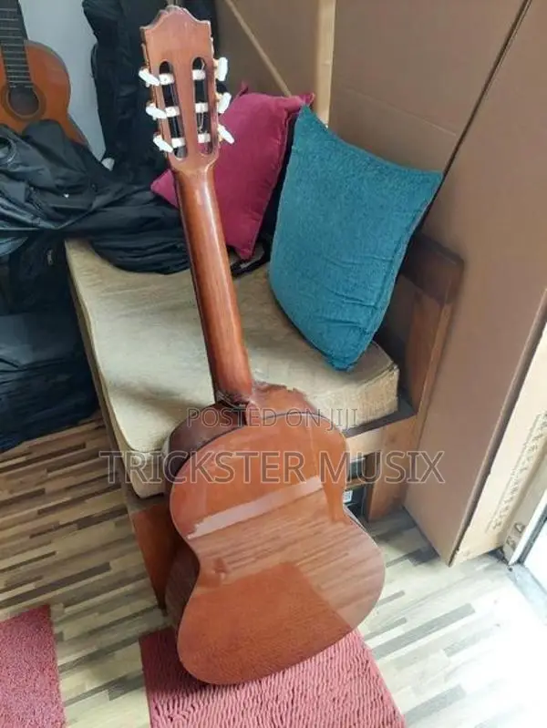 Yamaha C70 Classical Guitar