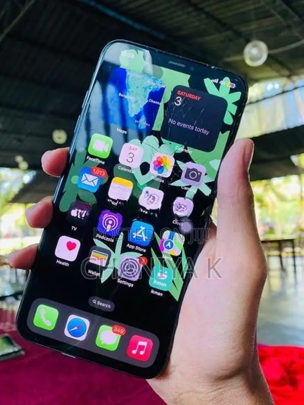 Apple iPhone XS Max (Used)