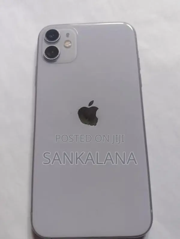 Apple iPhone 11 (Used)