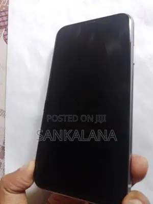 Apple iPhone 11 (Used)