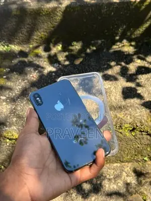 Apple iPhone XS (Used)