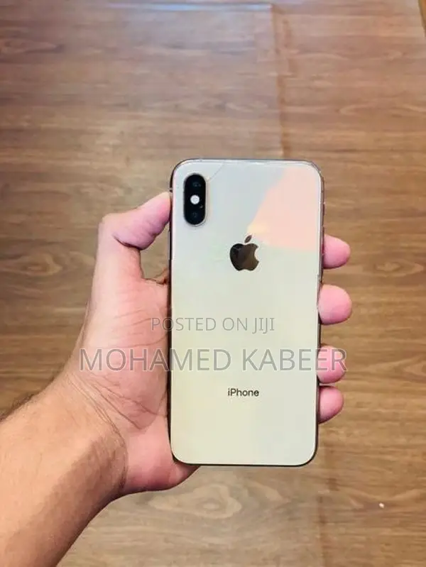 Apple iPhone XS (Used)