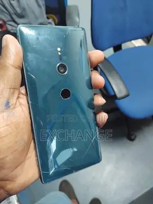 Sony Xperia XZ2 (Used)