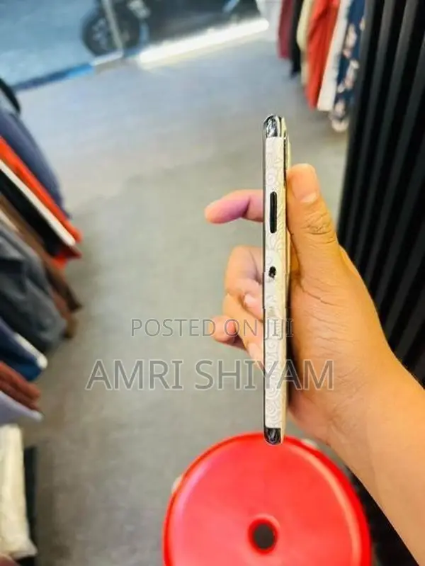 Apple iPhone X (Used)