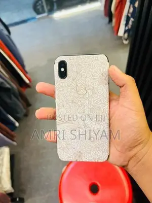Apple iPhone X (Used)