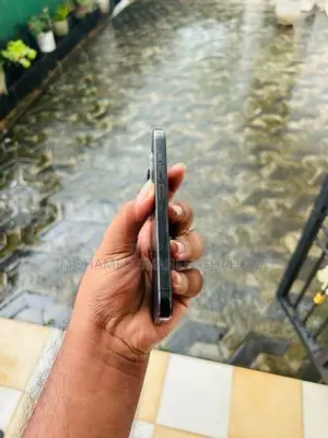 Apple iPhone 15 Pro (Used)