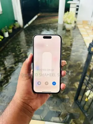 Apple iPhone 15 Pro (Used)