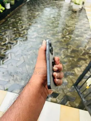 Apple iPhone 15 Pro (Used)