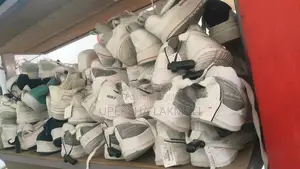 ලබා ගැනීමට අමතන්න