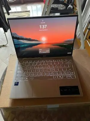 Acer Swift OLED Lite SFL14